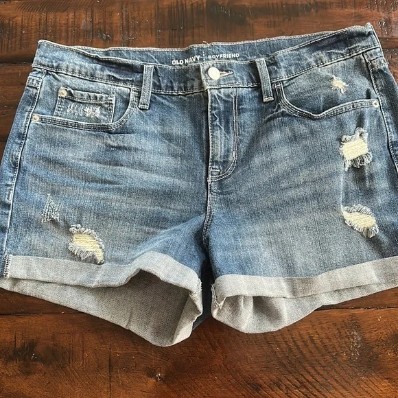 Old navy boyfriend jean shorts size 12 - Picture 1 of 3